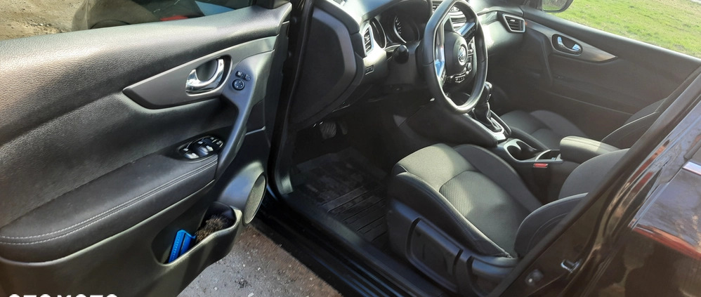 Nissan Qashqai cena 69500 przebieg: 82000, rok produkcji 2018 z Wieliczka małe 79